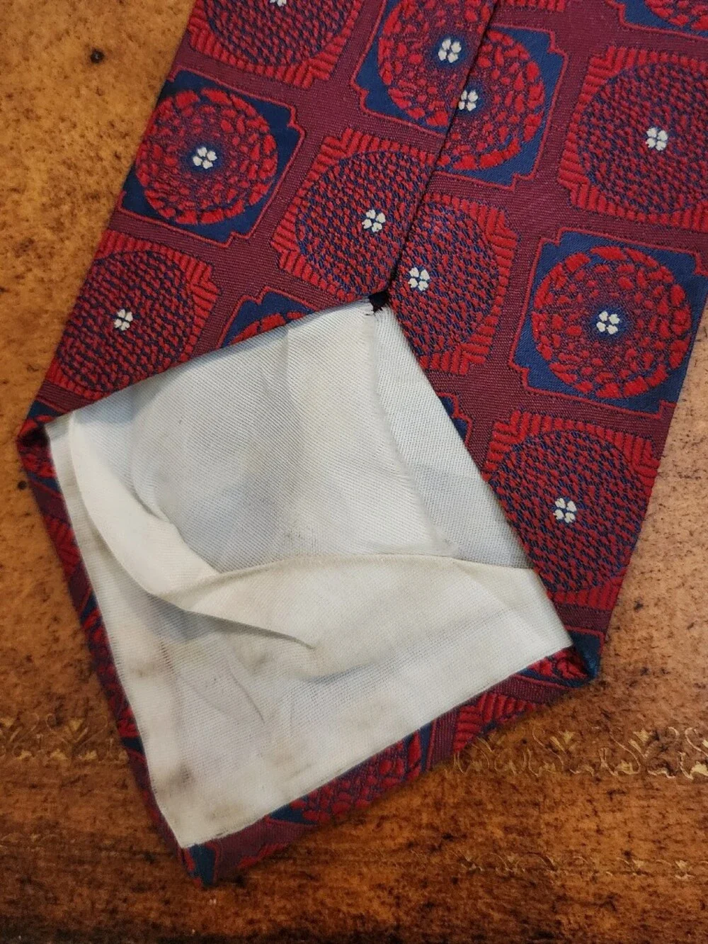 Vintage 60s 70s Monsieur Cravatieur Clip On Tie Burgundy Geometric Mod